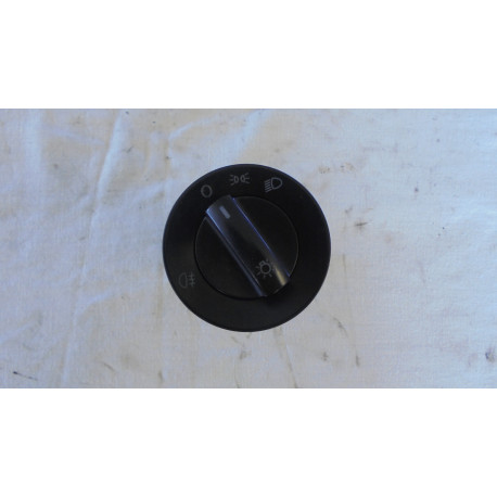 Volkswagen Polo 3DV R.V 01-05 Spínač světel