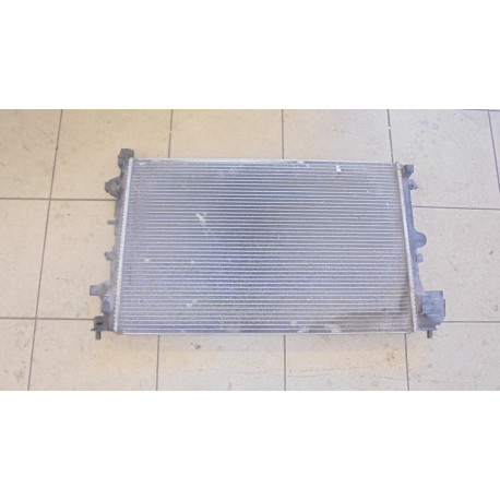 Opel Vectra C 1.9CDTI 110KW R.V 05-08 Chladič vody s klima
