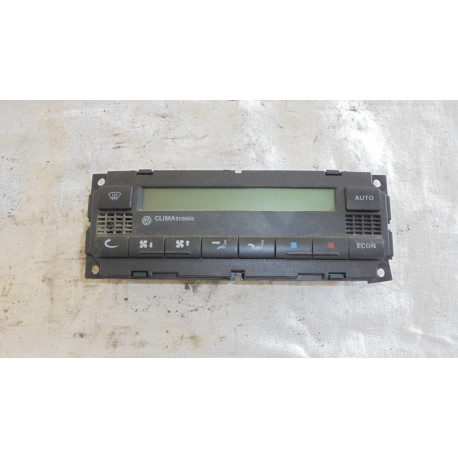 Volkswagen Passat B5,5 1.6 75KW R.V 00-05 Panel ovládání klimatizace