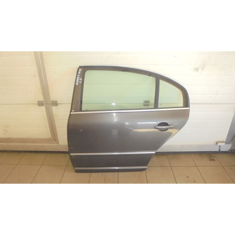 Škoda Superb I 4DV R.V 02-06 Dveře L.Z-kompletní