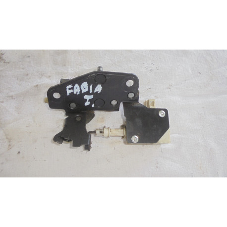 Škoda Fabia I Combi R.V 99-04 Západka k 5.dveřím dolní s centrálem
