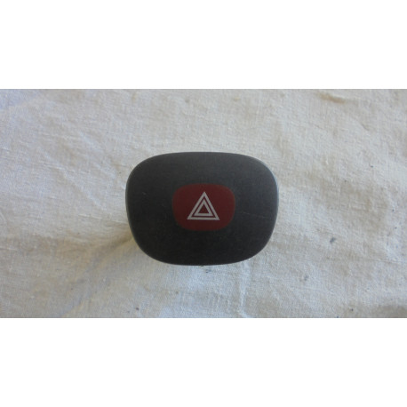 Renault Thalia 4DV 1.5DCI 48KW R.V 02-08 Spínač výstražných světel