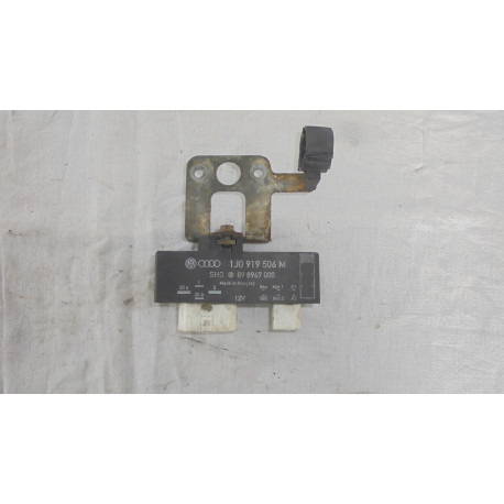 Škoda Fabia I 1.2HTP 47KW R.V 04-08 Řídící jednotka větráku chladiče