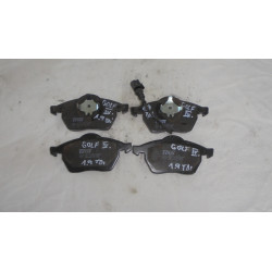 Volkswagen Golf IV 1.9TDI PD 96KW R.V 99-06 Brzdové destičky přední-cena za kus