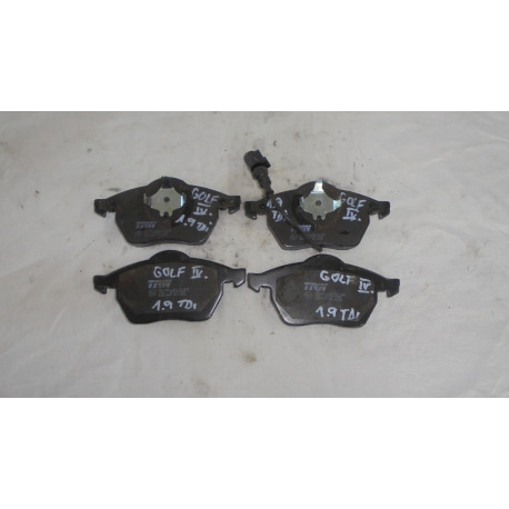 Volkswagen Golf IV 1.9TDI PD 96KW R.V 99-06 Brzdové destičky přední-cena za kus