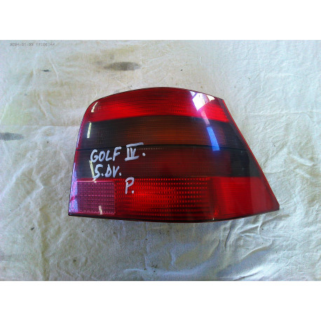 Volkswagen Golf IV 5DV 1.6 16V 77KW R.V 97-05 Světlo P.Z