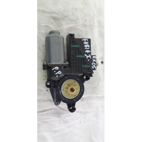 Škoda Fabia I 5DV 1.2HTP 47KW R.V 04-08 Motorek stahovačky P.P