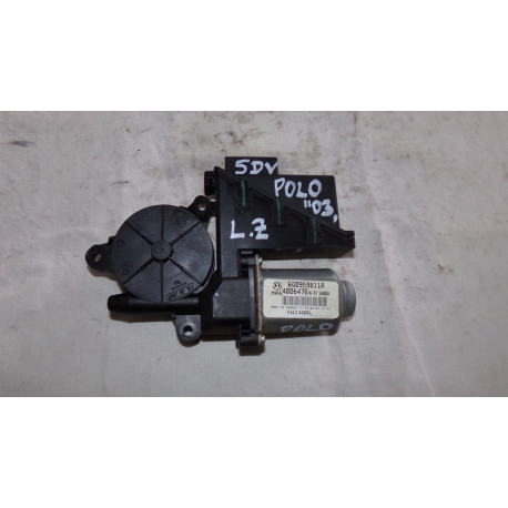 Volkswagen Polo 5DV 1.2HTP 40KW R.V 01-05 Motorek stahovačky L.Z