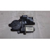 Volkswagen Polo 5DV 1.2HTP 40KW R.V 01-05 Motorek stahovačky L.Z