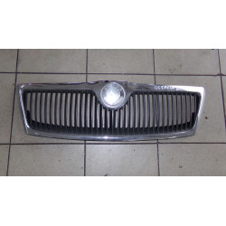 Škoda Octavia II Combi 2.0TDI PD 103KW R.V 04-09 Maska-poškozená-ulomené 2držáky dole