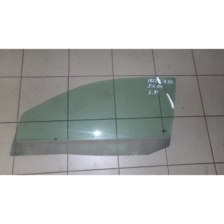 Seat Ibiza 3DV 1.4 16V 55KW R.V 02-05 Sklo dveří L.P