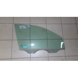 Volkswagen Polo 5DV 1.2HTP 40KW R.V 01-05 Sklo dveří P.P