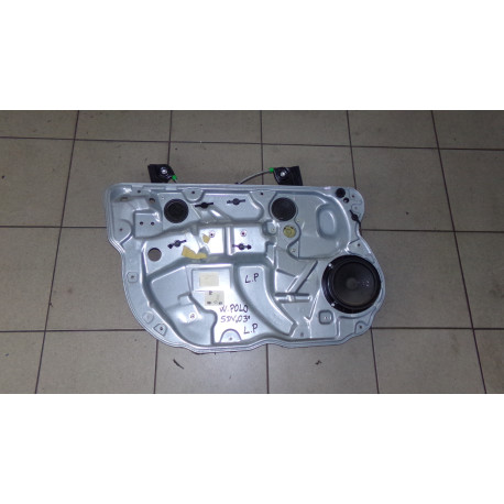 Volkswagen Polo 5DV 1.2HTP 40KW R.V 01-05 Elektrická stahovačka bez motorku L.P