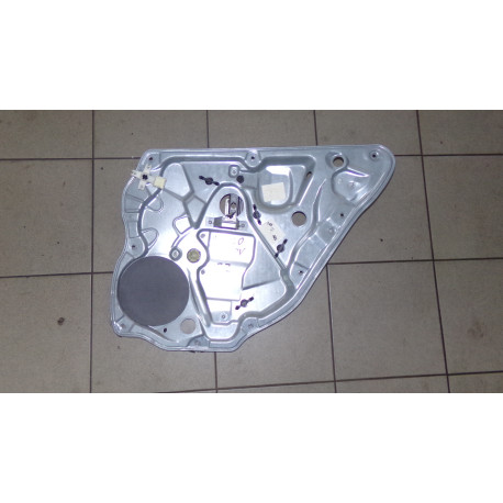 Volkswagen Polo 5DV 1.2HTP 40KW R.V 01-05 Elektrická stahovačka bez motorku P.Z
