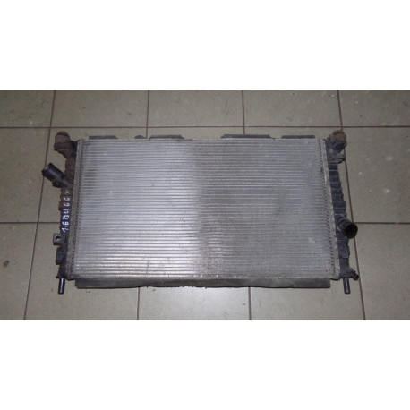 Ford Focus II Combi 1.6TDCI 66KW R.V 04-07 Chladič vody s klima