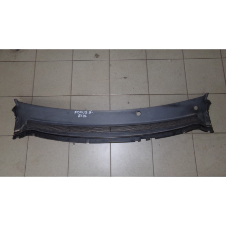 Ford Focus II Combi 1.6TDCI 66KW R.V 04-07 Kryt rámu čelního skla