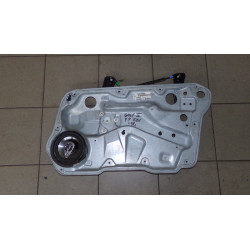 Volkswagen Golf IV 5DV 1.6 74KW R.V 97-05 Elektrická stahovačka bez motorku P.P