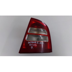 Škoda Octavia I 5DV 1.9TDI PD 96KW 00-09 Světlo P.Z