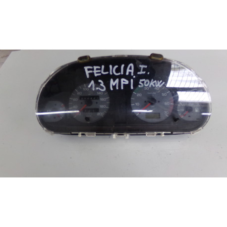 Škoda Felicia II 5DV 1.3MPI 50KW R.V 98-01 přístrojová deska