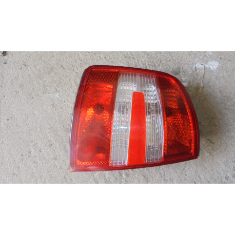 Škoda Fabia Combi R.V 04-08 Světlo L.Z
